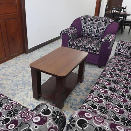 Bluemoon Homestay ปอนดิเชอรี ภายนอก รูปภาพ