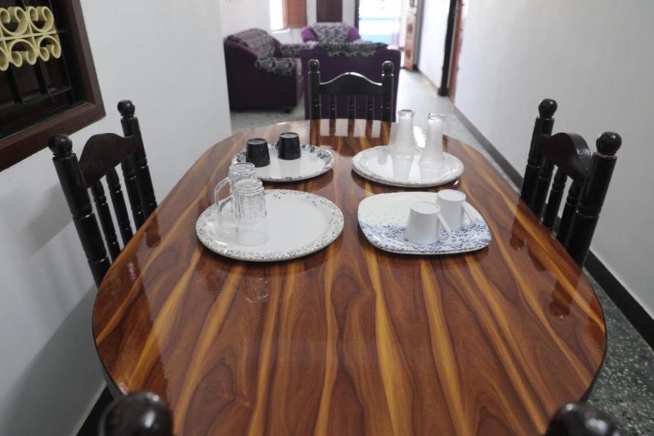 Bluemoon Homestay ปอนดิเชอรี ภายนอก รูปภาพ