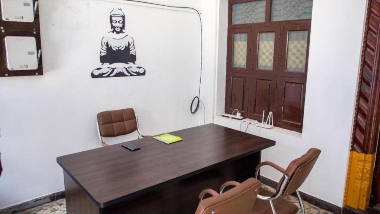 Bluemoon Homestay ปอนดิเชอรี ภายนอก รูปภาพ