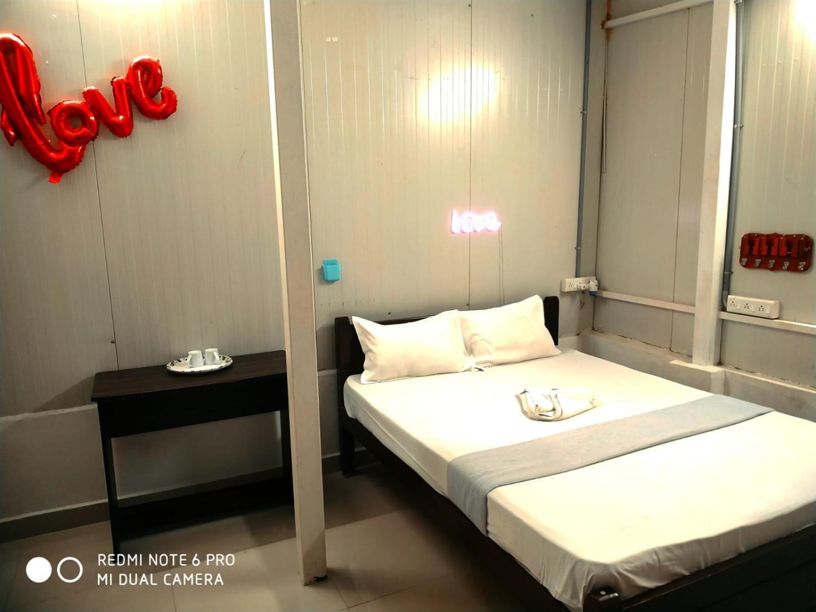 Bluemoon Homestay ปอนดิเชอรี ภายนอก รูปภาพ